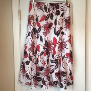 Christopher and Bank skirt